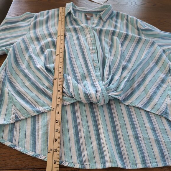 Chico's Striped blue white blouse sz 3 sz 16 with Twist front design Tab Sleeves - Picture 14 of 14